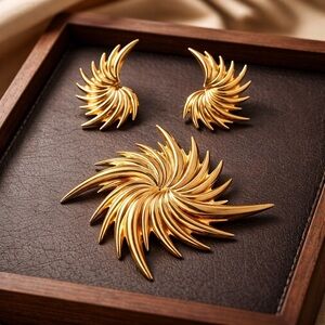 Vintage Gold Tone Swirl Brooch and Pierced Earrings Set Statement Jewelry